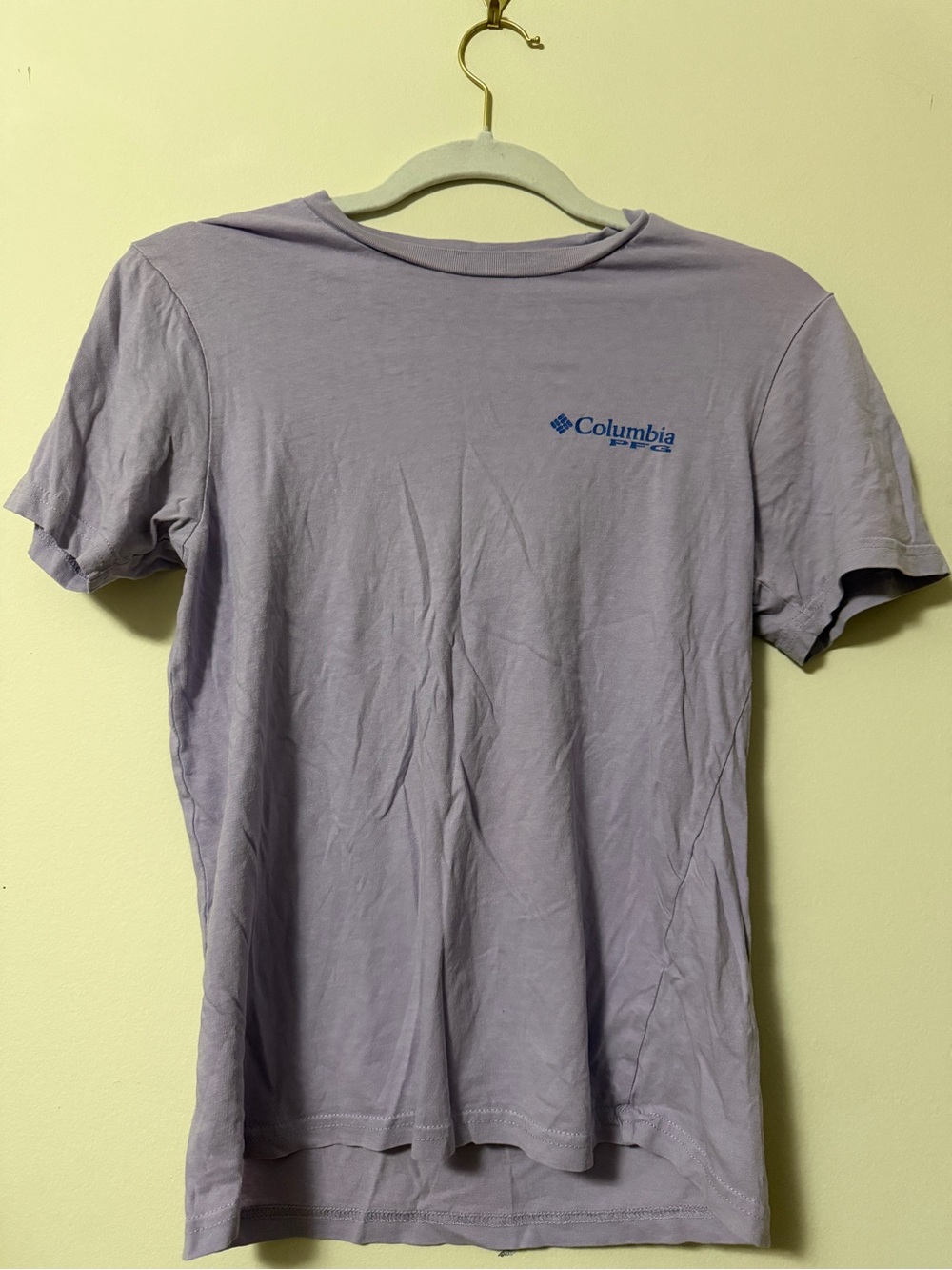 Columbia Men’s Light Lavender Short-Sleeve Tee with Small Logo